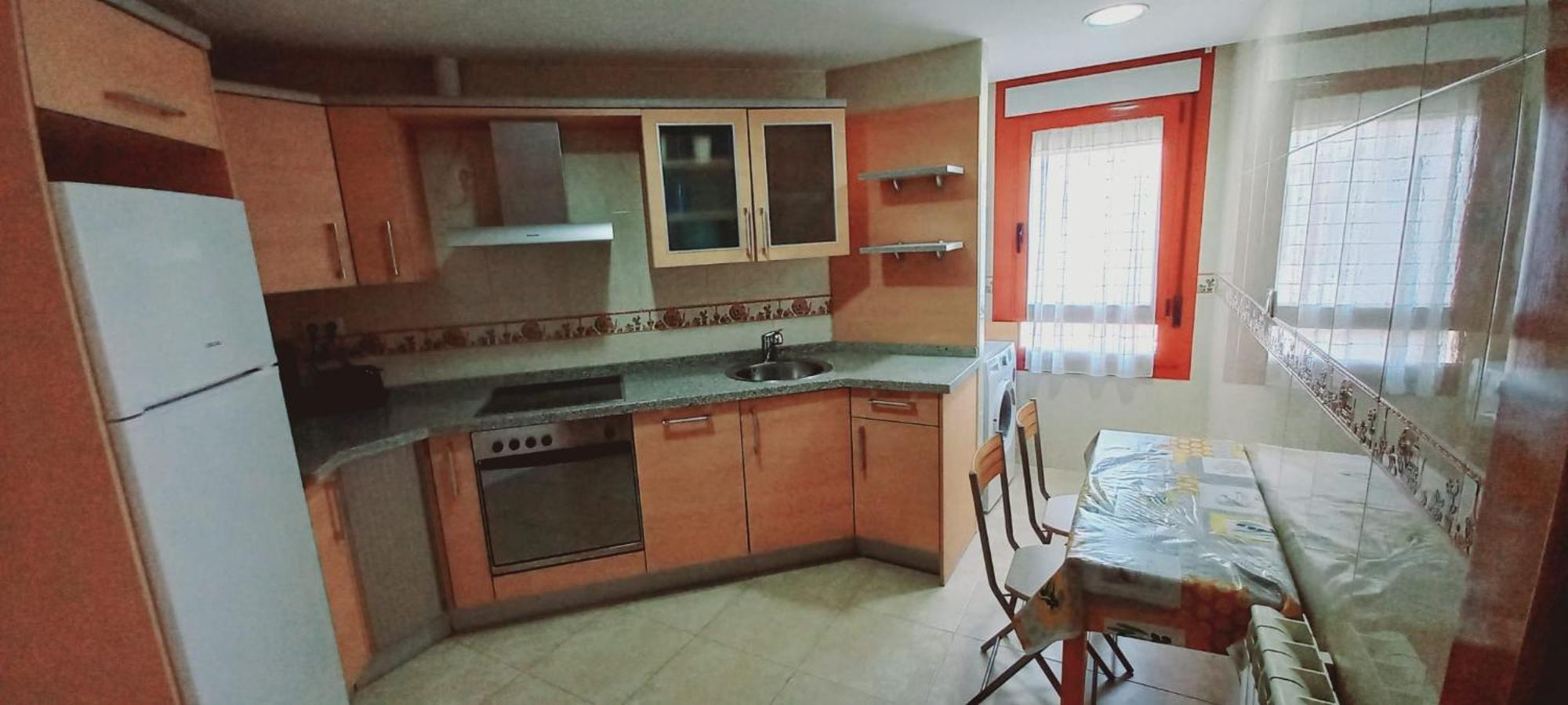 Apartamento Con 2 Habitaciones Y 2 Banos Junto A バリャドリド エクステリア 写真