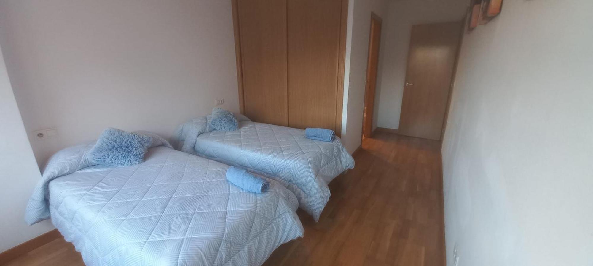 Apartamento Con 2 Habitaciones Y 2 Banos Junto A バリャドリド エクステリア 写真